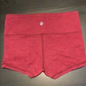 lulu lemon booty shorts